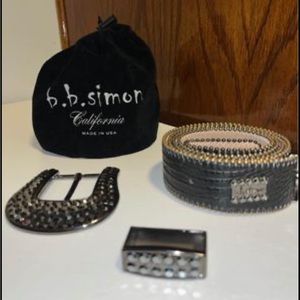 Noir classic 2 B.B. Simon Belt used (waist 38) can fit a 33-34 and up to a 38